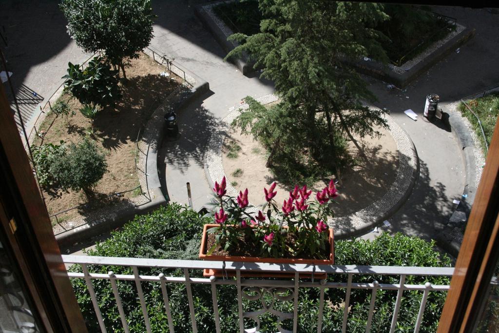 Apartment 25 Наполи Екстериор снимка