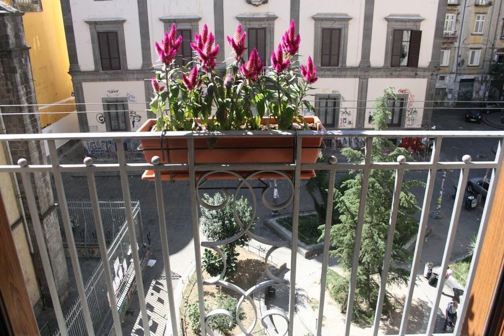 Apartment 25 Наполи Стая снимка