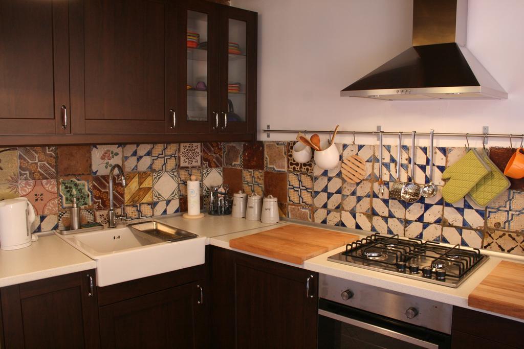 Apartment 25 Наполи Стая снимка